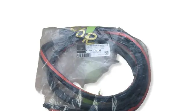 Mercedes-Benz CLA C118 X118 Front door rubber seal A2047271187