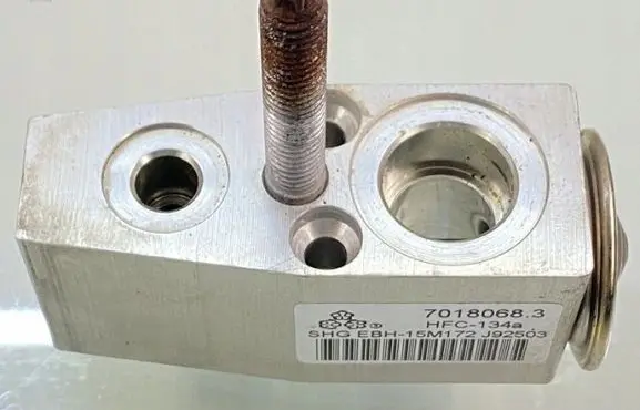 Opel Astra J Air conditioning (A/C) expansion valve 