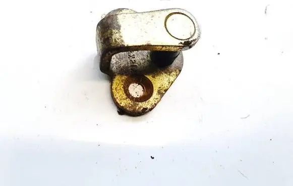 Peugeot 406 Front door lock loop/hook striker 