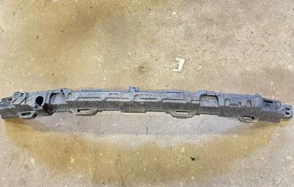 BMW 3 G20 G21 Front bumper foam support bar 99182411