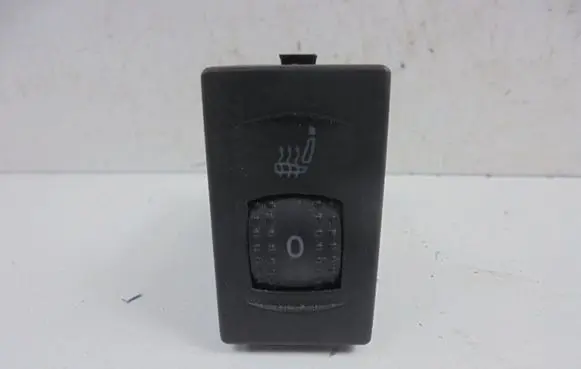 Volkswagen PASSAT B5.5 Seat heating switch 3B0963564C