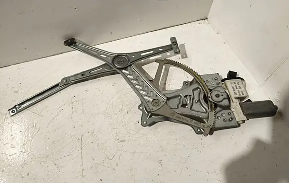 Opel Zafira B Front door window regulator with motor 9178987 106045100 1835978