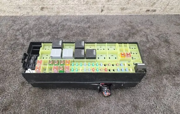 Land Rover Range Rover Sport L494 Fuse module