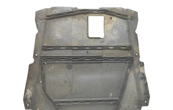 Mitsubishi Outlander Engine splash shield/under tray 758904911R