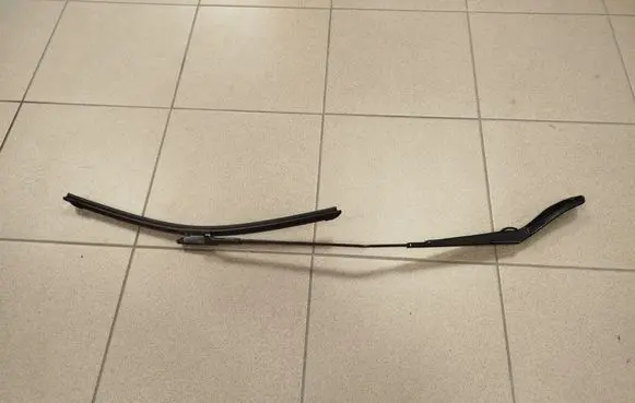 Volvo XC60 Windshield/front glass wiper blade 30753529