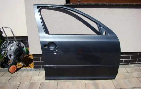 Skoda Fabia Mk1 (6Y) Front door