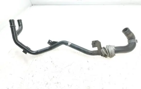 Volkswagen Touareg II Engine coolant pipe/hose 7P0121065G 7P0121157E 103053K