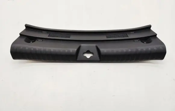 KIA Xceed Trunk/boot sill cover protection 85770