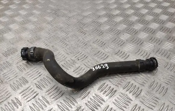 Peugeot 3008 I Engine coolant pipe/hose