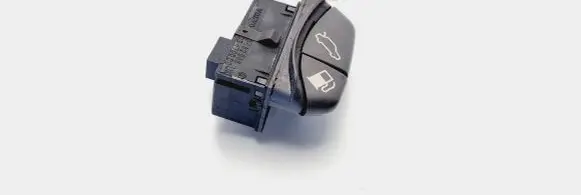 Volvo S70 V70 V70 XC Tailgate opening switch 9162946 03170000