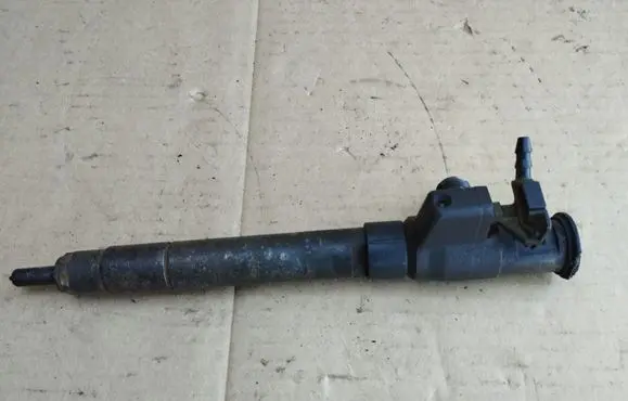 Peugeot 508 Fuel injector 228358342