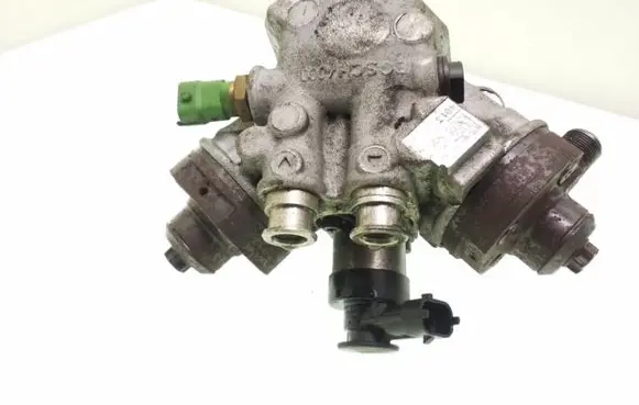 Volvo XC60 Fuel injection high pressure pump 31272896