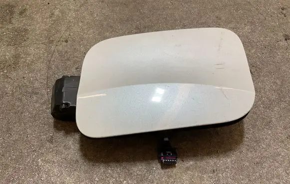 Citroen C4 III e-C4 Electric car charge socket cover 