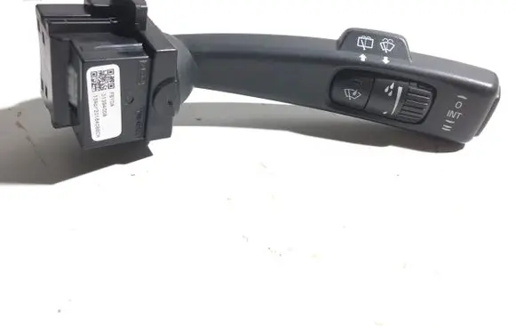 Volvo XC60 Wiper control stalk 31394008 201840BBCH