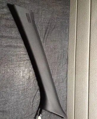 Porsche Macan (95B) (B) pillar trim (bottom) 95B867203
