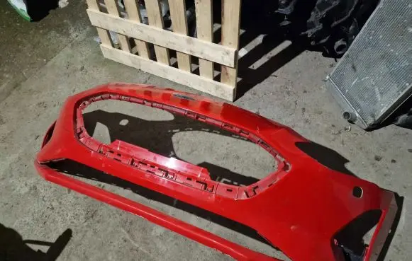 Ford Focus Front bumper JX7B17A989A1