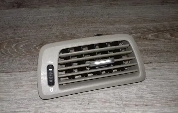Volvo V70 Dashboard side air vent grill/cover trim 3409375