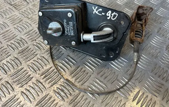 Volvo XC90 Spare wheel mounting bracket 