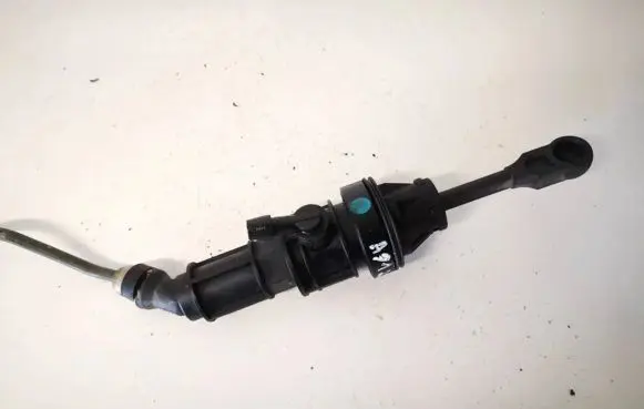Mitsubishi ASX Clutch master cylinder