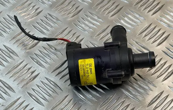 Volkswagen Touareg II Electric auxiliary coolant/water pump 7L0965561L