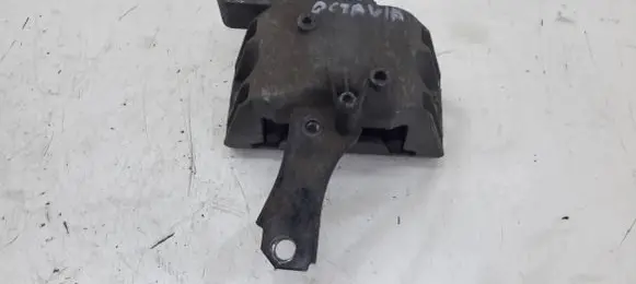 Skoda Octavia Mk1 (1U) Engine mount bracket 1J0199262