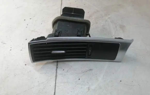 Audi A6 S6 C6 4F Dashboard side air vent grill/cover trim 4F1820901D