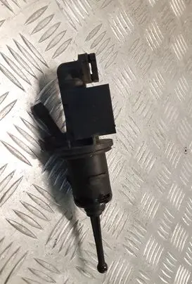 Volkswagen PASSAT B6 Clutch master cylinder 3C0721388C