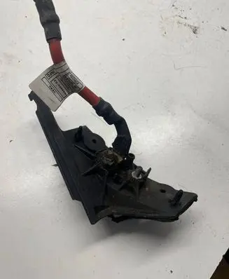 BMW 3 F30 F35 F31 Positive cable (battery) 86168110 1282013 E2B602