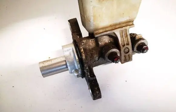 Suzuki Swift I Master brake cylinder 0204y21819