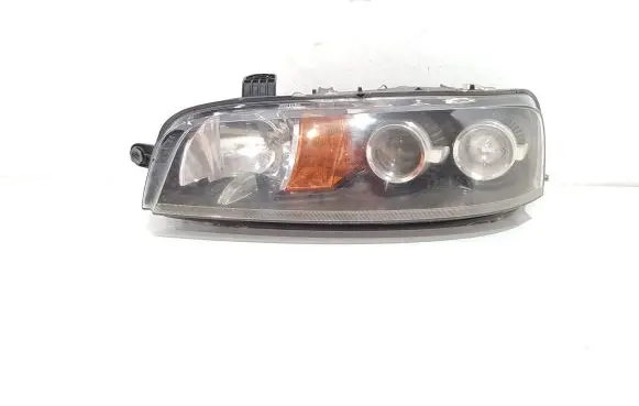 Fiat Punto (188) Headlight/headlamp 89100957
