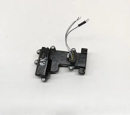 Tesla Model X Door control unit/module 104535300B