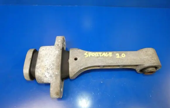 KIA Sportage Engine mounting bracket