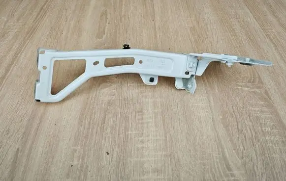 Audi A4 S4 B9 Fender mounting bracket 8W0821135B