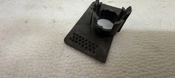 Opel Crossland X Front parking sensor holder (PDC) 475498858