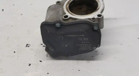 Audi A4 S4 B7 8E 8H Throttle valve 06F133062Q A2C53390403
