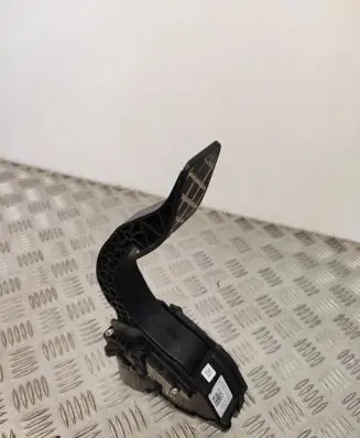 Audi Q7 4M Accelerator throttle pedal 4M1723523