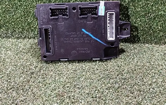 Renault Trafic III (X82) Comfort/convenience module 284B12109R