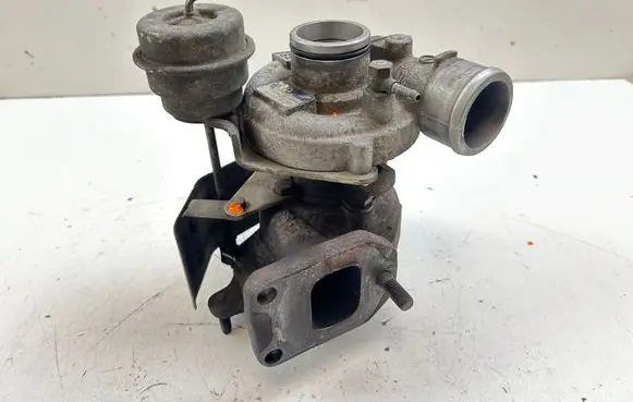 Volkswagen II LT Turbo 074145701C