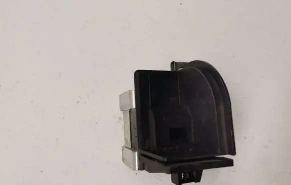 BMW 5 F10 F11 Parcel shelf load cover mount bracket 9168473