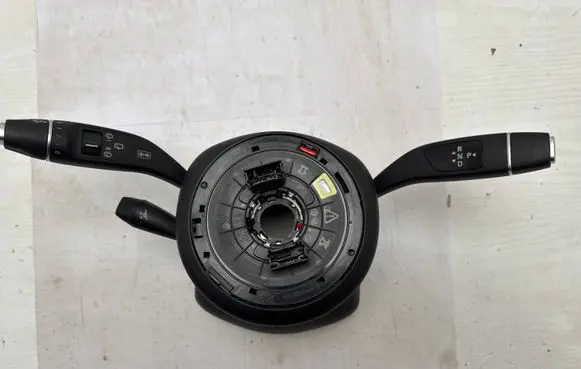 Mercedes-Benz G W463 2nd Gen Cruise control switch A2139000538 1053798808