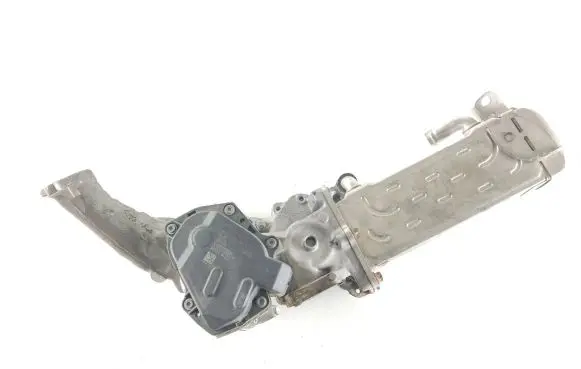 Mercedes-Benz E W212 EGR valve A6511400360 A2C53418576