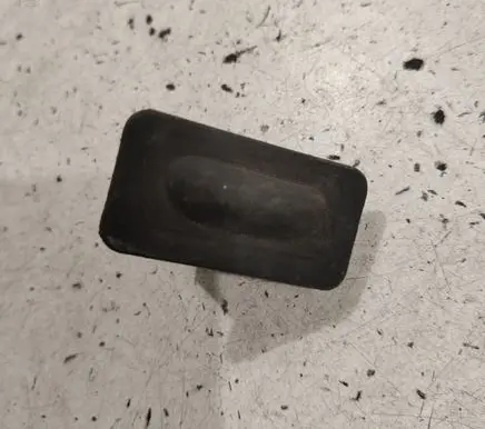 Renault Laguna II Tailgate glass/window release handle 8200000900