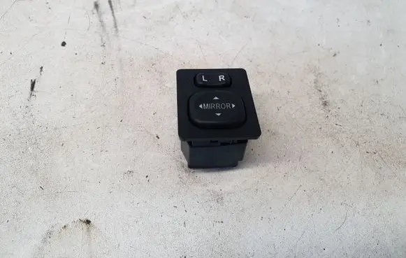 Toyota Auris E180 Wing mirror switch 769746D