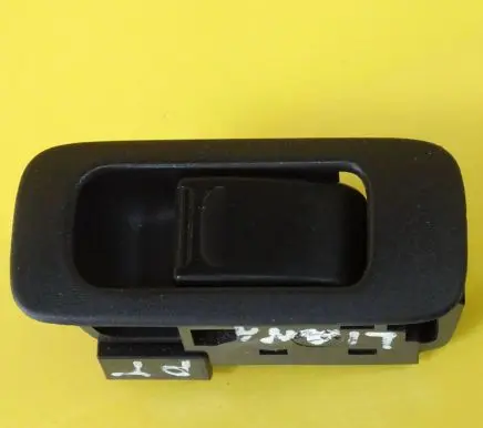 Suzuki Liana Electric window control switch 3799575F0