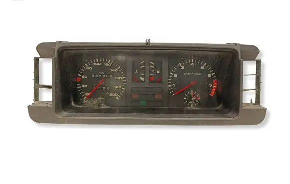 Audi 80 90 B2 Speedometer (instrument cluster) 81117331