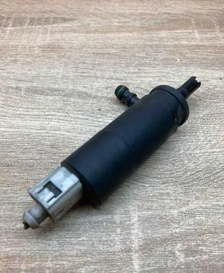 Mercedes-Benz E W210 Windscreen/windshield washer pump 2108691221