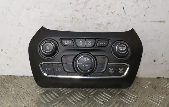 Jeep Cherokee Climate control unit 68293527AA