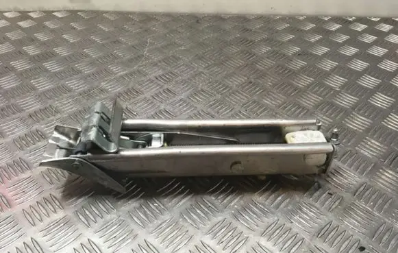 Toyota Avensis T250 Lift Jack 6Q0011031D
