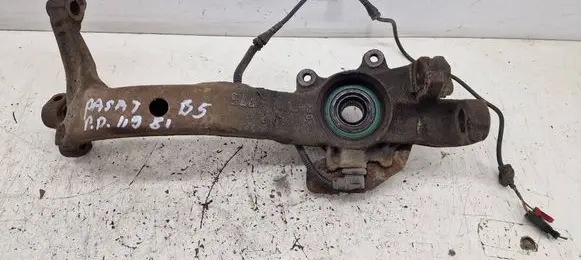 Volkswagen PASSAT B5 Front wheel hub spindle knuckle 8D0407250AE