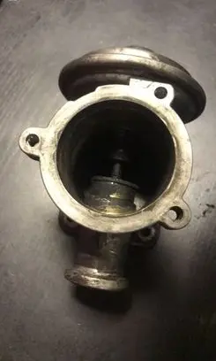 BMW 5 E60 E61 EGR valve 7804380